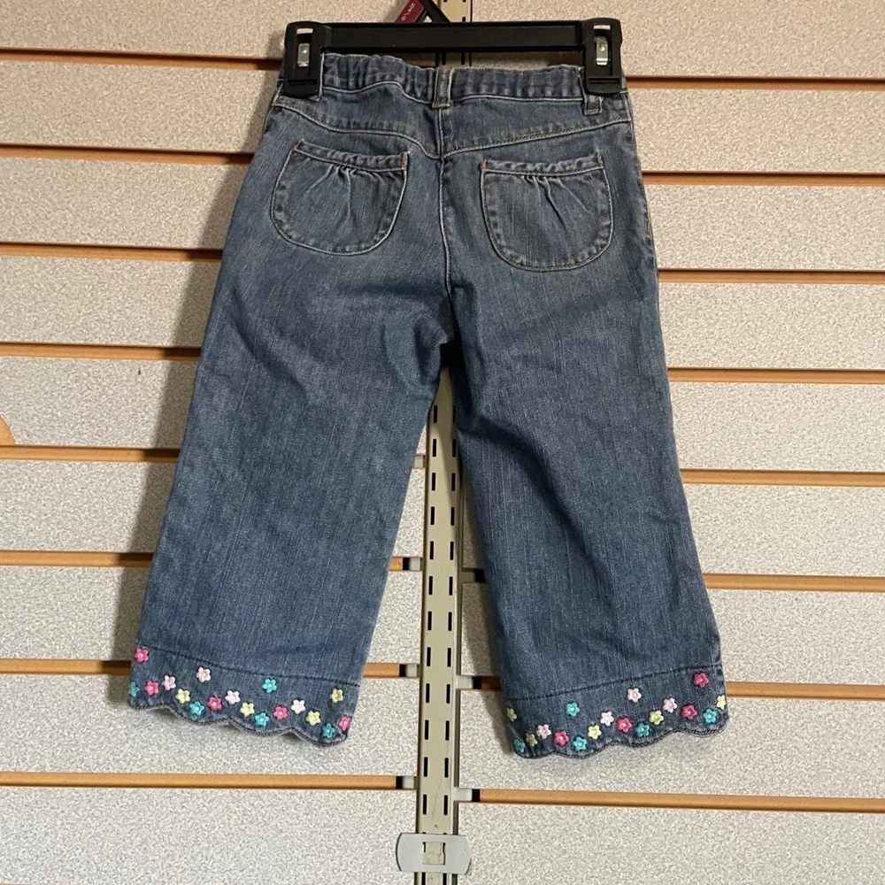 VTG Gymboree Girls 4T Blue Denim Jeans Floral Embroidered Scalloped Hem 2008‎